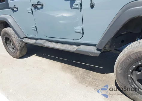 2014 Jeep Wrangler Unlimited Sport z USA, uszkodzony, nr VIN 1C4BJWDG8EL314176